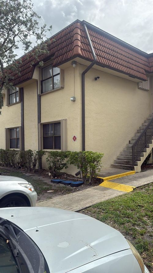 101-501 Nw 100th Pl, Pembroke Pines, FL, 33024-6153 | Card Image