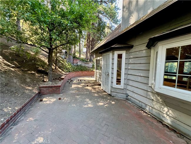 Back patio off of kitchen dining area. | Image 33