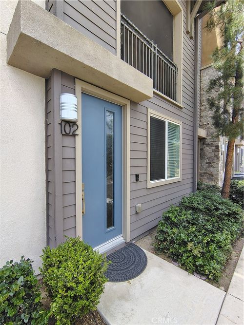 937 Savi Dr, Corona, CA, 92878-4669 | Card Image