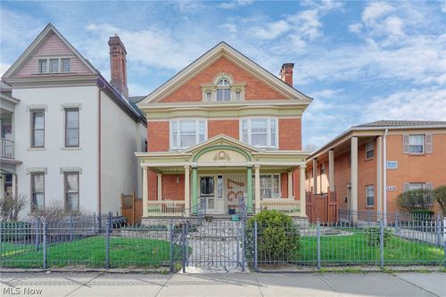 137 King Ave, Columbus, OH, 43201-2725 | Card Image