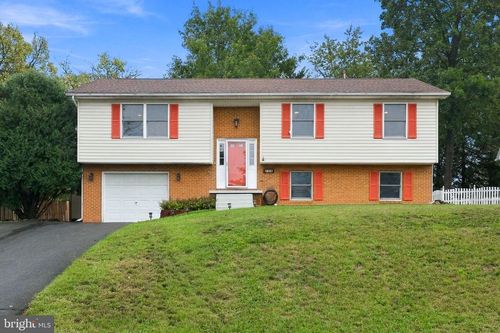 104 Keswick Ct, WINCHESTER, VA, 22602-7807 | Card Image