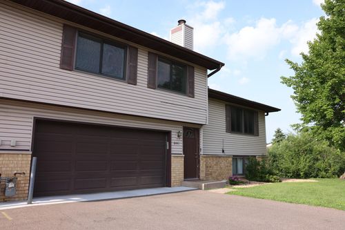 8442 Toledo Ave N, Brooklyn Park, MN, 55443-2200 | Card Image