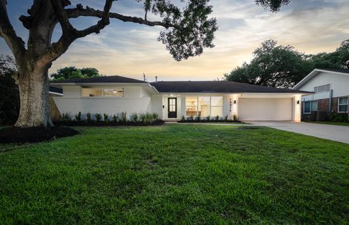 10814 Moonlight Dr, Houston, TX, 77096-6226 | Card Image