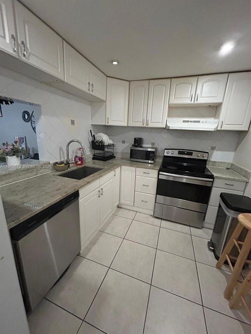 3h-4314 Nw 9th Ave, Deerfield Beach, FL, 33064-1757 | Card Image