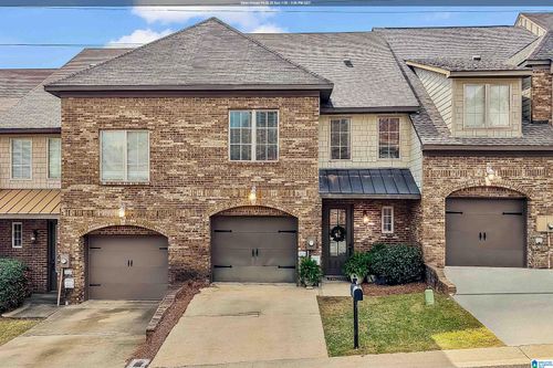 675 Flag Cir, HOOVER, AL, 35226-4920 | Card Image