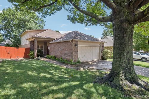 5117 E 89th St, Tulsa, OK, 74137-3565 | Card Image