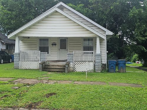 2207 Casey Ave, Mount Vernon, IL, 62864-4481 | Card Image