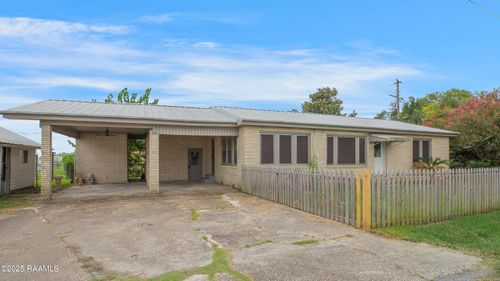 200 Rayland St, Lafayette, LA, 70506-2120 | Card Image