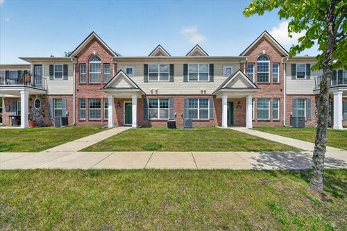 23668 Northstone Village Dr, Taylor, MI, 48180-7814 | Card Image
