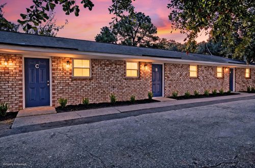 2706 Crestline Dr, North Charleston, SC, 29405-3934 | Card Image