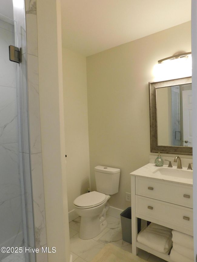 B - 1527 Front St, Condo with 2 bedrooms, 2 bathrooms and null parking in Beaufort NC | Image 11