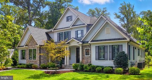 8617 Dixie Pl, MCLEAN, VA, 22102-1537 | Card Image