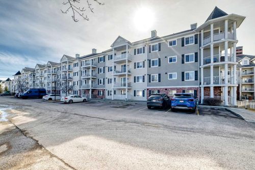 4410-31 Country Village Manor Ne, Calgary, AB, T3K0T3 | Card Image