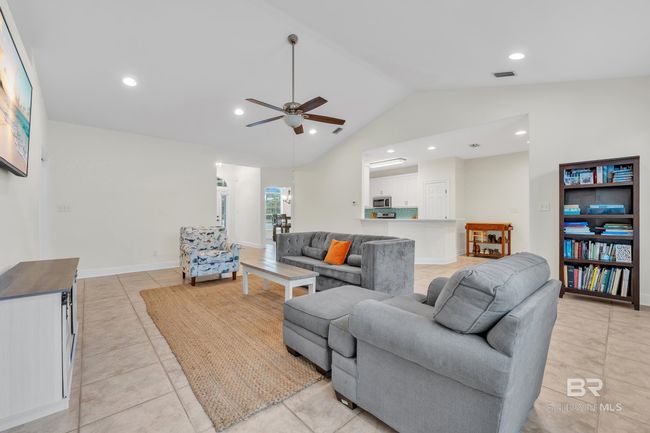 Living Room | Image 16