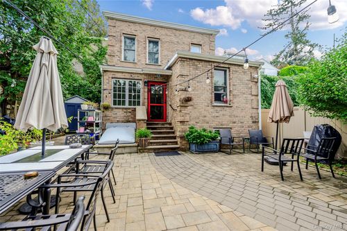 48 Clarendon Ave, Yonkers, NY, 10701-5808 | Card Image