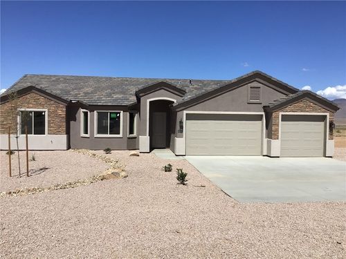 8895 E Arches Dr, Kingman, AZ, 86401-7494 | Card Image