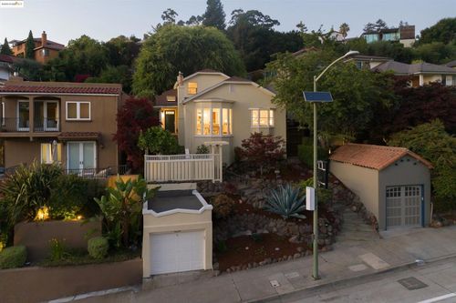 6314 Broadway Ter, Oakland, CA, 94618 | Card Image
