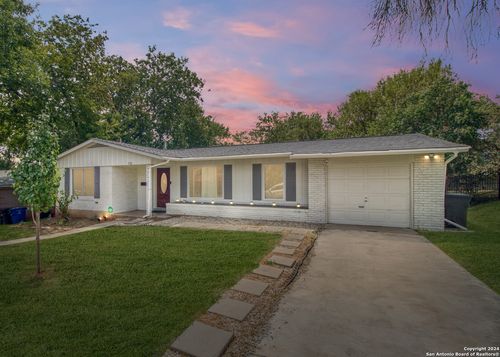 522 E Rector St, San Antonio, TX, 78216-5808 | Card Image
