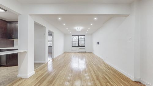 apt-503-139 83rd Ave, Jamaica, NY, 11435-1509 | Card Image