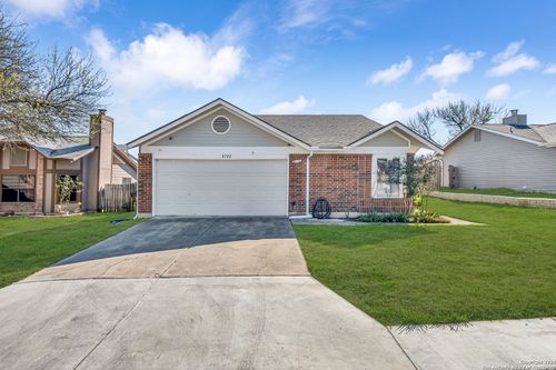 8722 Ridge Moon Dr, San Antonio, TX, 78239-4023 | Card Image