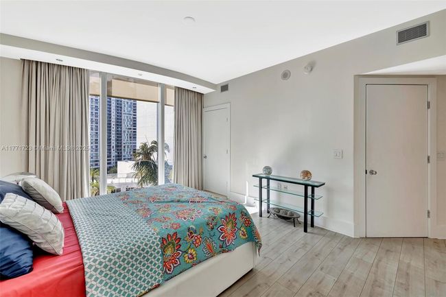 APT-1007 - 333 Las Olas Way, Condo with 2 bedrooms, 3 bathrooms and null parking in Fort Lauderdale FL | Image 33