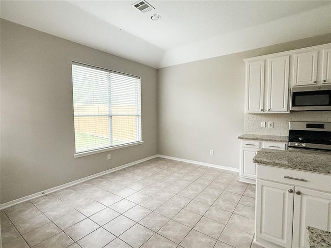 10114 Willow Crossing Dr, House other with 4 bedrooms, 2 bathrooms and 2 parking in Houston TX | Image 12
