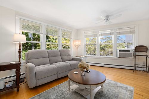 4-446 Bellevue Ave, Newport, RI, 02840-4113 | Card Image
