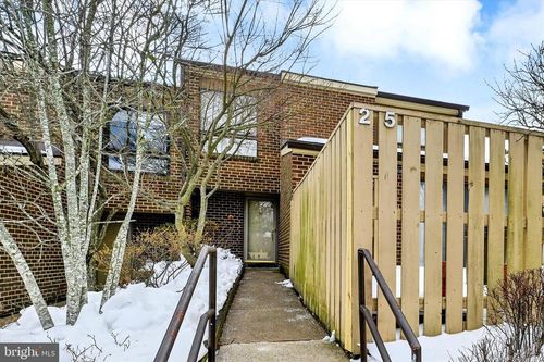 h-25 Tanner Ct, BALTIMORE, MD, 21208-1333 | Card Image