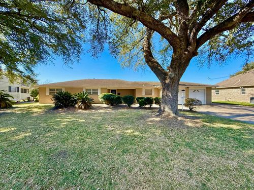 4825 Cleveland Ave, Groves, TX, 77619 | Card Image