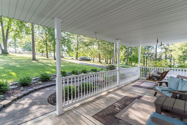 1701 Beaver Grade Rd, House other with 4 bedrooms, 3 bathrooms and 2 parking in Coraopolis PA | Image 9