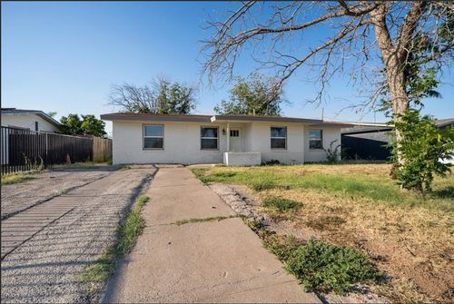 1607 E Golf Course Rd, Midland, TX, 79701-2530 | Card Image