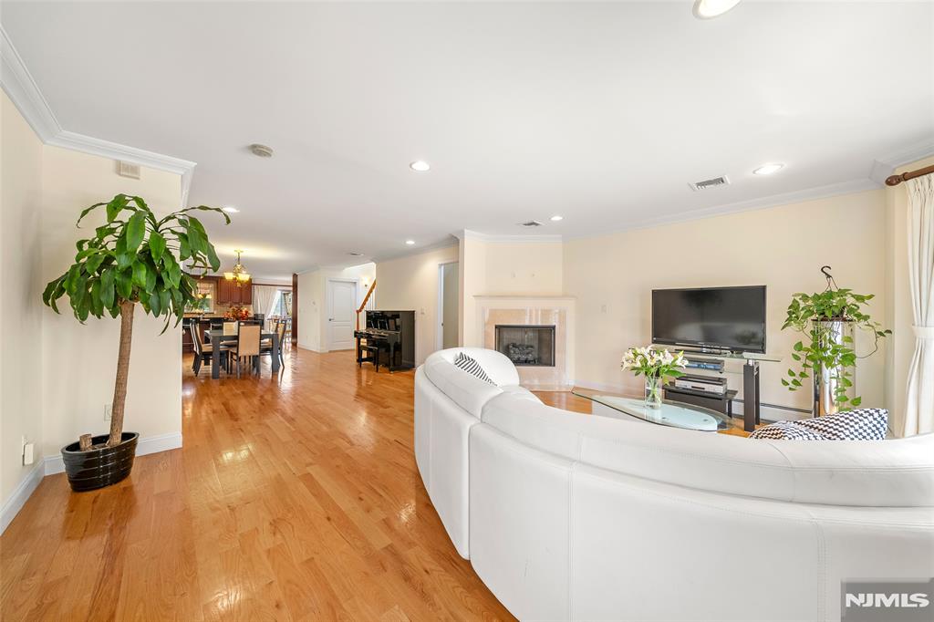 Residential in Cliffside Park 3