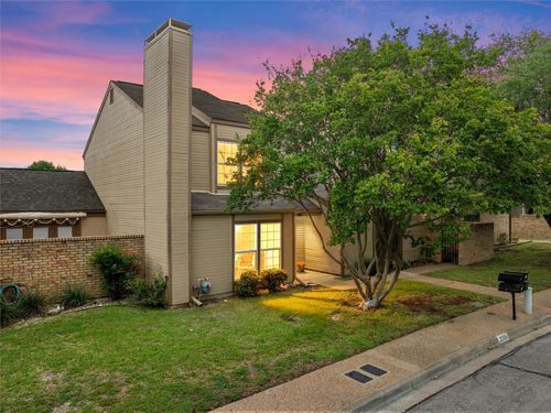 3305 Chimney Place Dr, Waco, TX, 76708-2372 | Card Image