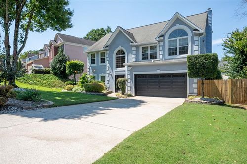 5425 Taylor Rd, Alpharetta, GA, 30022-7929 | Card Image