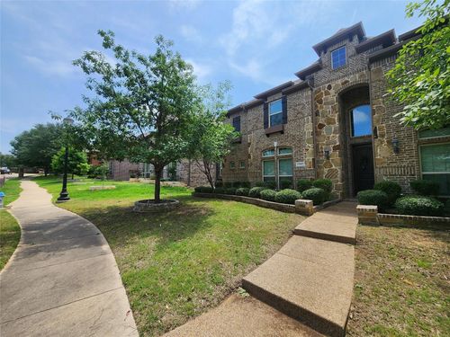 11983 Del Rio Dr, Frisco, TX, 75035-8869 | Card Image