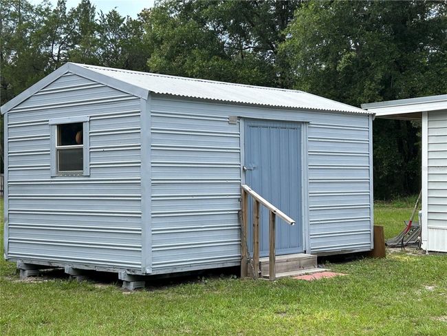 5496 Ne 140 Th Ct, House other with 2 bedrooms, 1 bathrooms and null parking in WILLISTON FL | Image 5