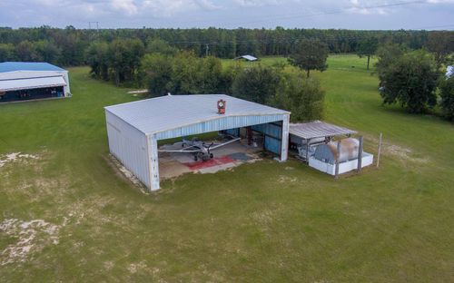 3923 Nw Squires Ln, Jasper, FL, 32052-4349 | Card Image