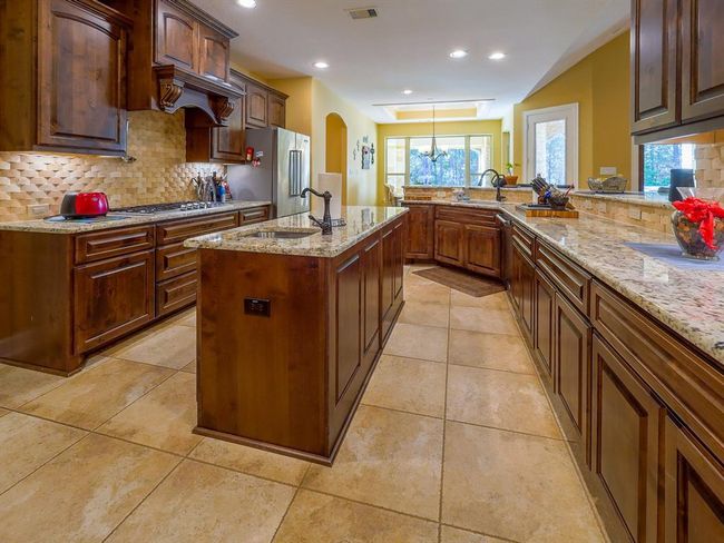 1142 Fletcher, Home with 3 bedrooms, 4 bathrooms and 3 parking in Anderson TX | Image 30