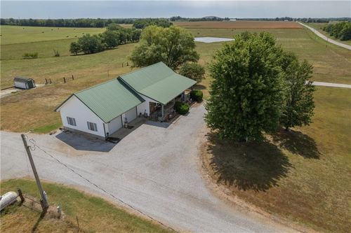 674 N Highway V, Lamar, MO, 64759-8170 | Card Image