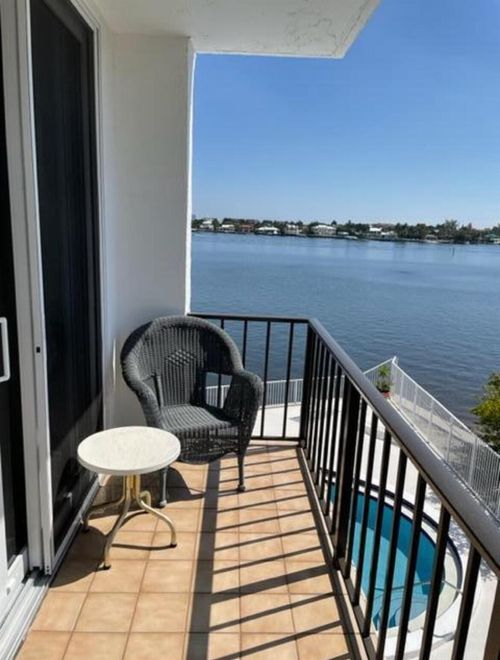 apt-305-301 Croton Ave, Lantana, FL, 33462-2945 | Card Image