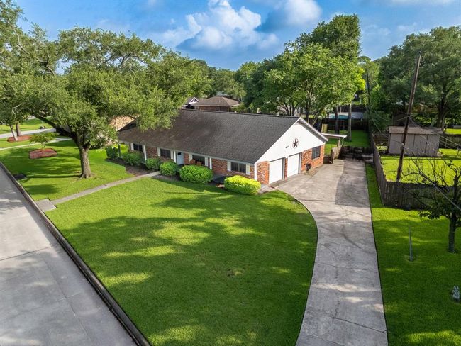3405 Randall Dr, House other with 4 bedrooms, 2 bathrooms and 2 parking in Pearland TX | Image 24