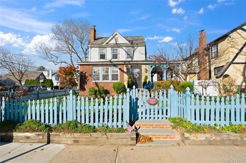 115 Wicks Ln, Malverne, NY, 11565-2248 | Card Image