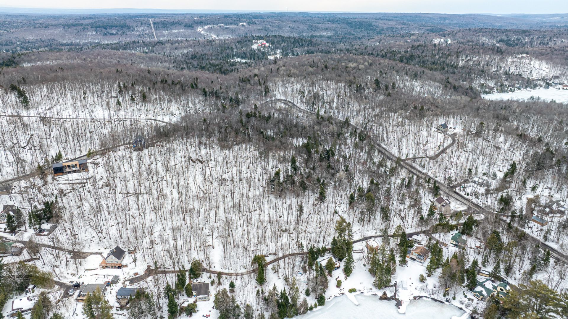 Land in Saint-Sauveur 3