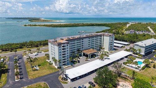 205-9 Forbes Pl, DUNEDIN, FL, 34698-8521 | Card Image