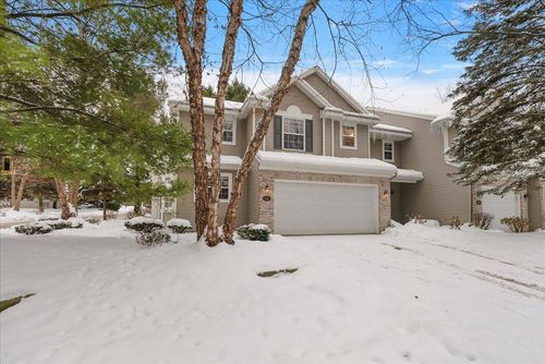 bldg-11-661 Abbey Mill Dr, Ada, MI, 49301-7726 | Card Image