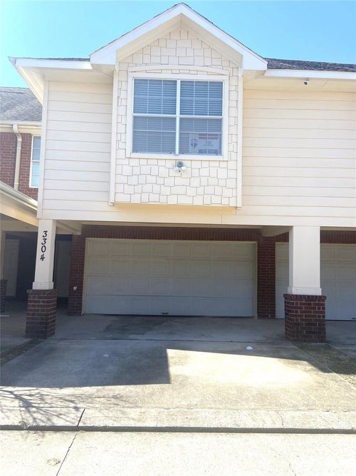 3304 Township Grove Ln, Houston, TX, 77082-5667 | Card Image