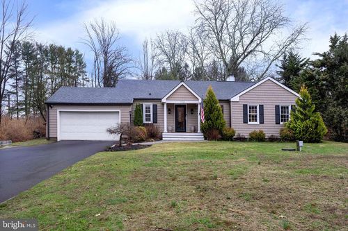 172 Pennington Harbourton Rd, Pennington, NJ, 08534-1415 | Card Image