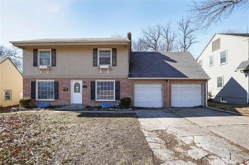 8016 Holmes Rd, Kansas City, MO, 64131-2114 | Card Image