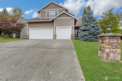 854 Center St W, Eatonville, WA, 98328-7007 | Card Image