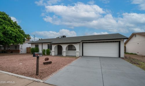 4146 W Desert Hills Dr, Phoenix, AZ, 85029-2911 | Card Image